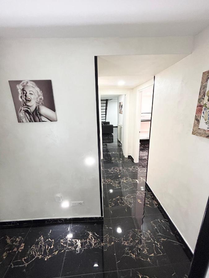 Giovanni Luxury Suites Napoli Bagian luar foto