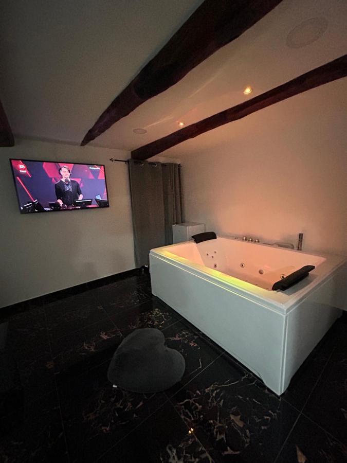 Giovanni Luxury Suites Napoli Bagian luar foto