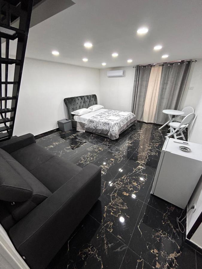 Giovanni Luxury Suites Napoli Bagian luar foto