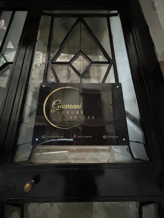 Giovanni Luxury Suites Napoli Bagian luar foto
