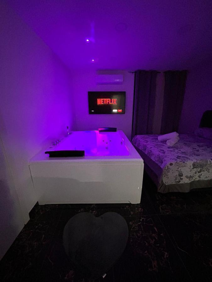 Giovanni Luxury Suites Napoli Bagian luar foto