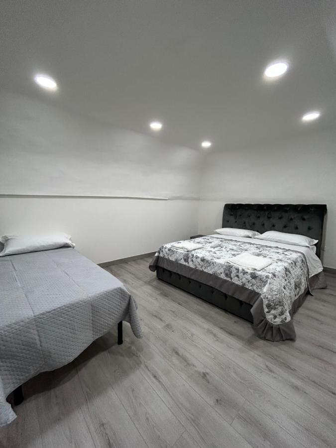 Giovanni Luxury Suites Napoli Bagian luar foto