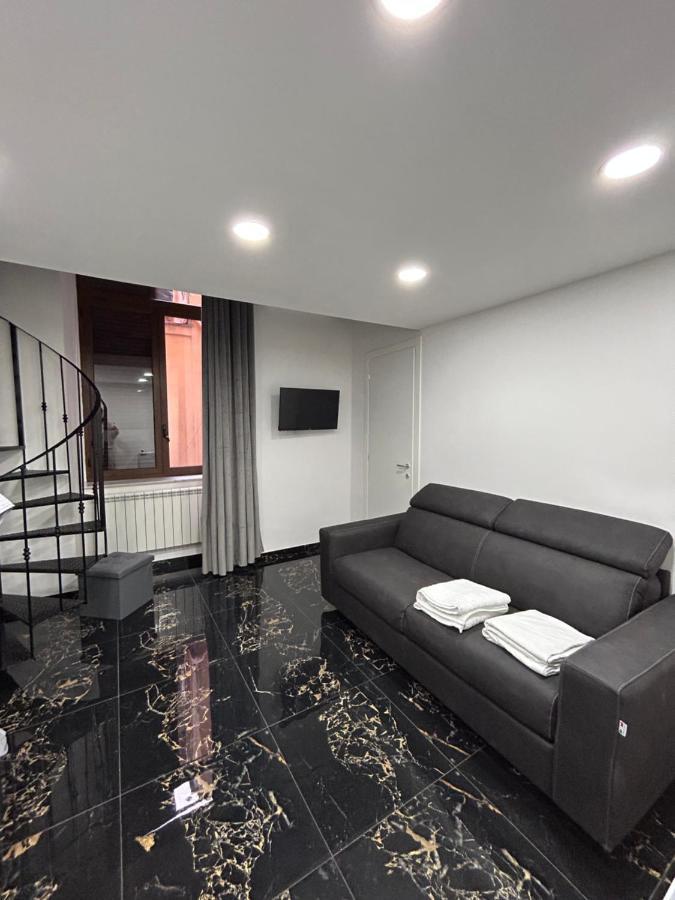 Giovanni Luxury Suites Napoli Bagian luar foto