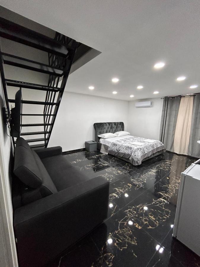 Giovanni Luxury Suites Napoli Bagian luar foto